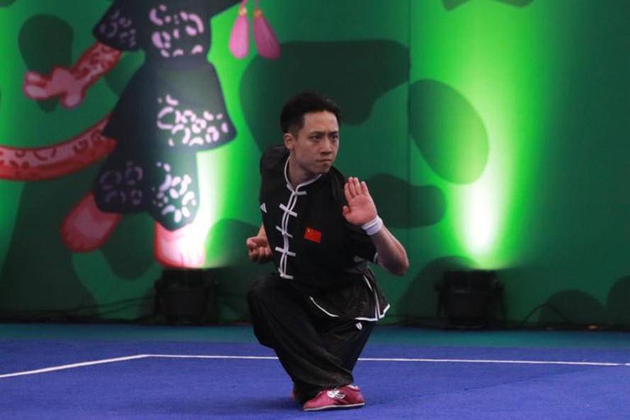 一步, 现了中国武, 全力攻克训