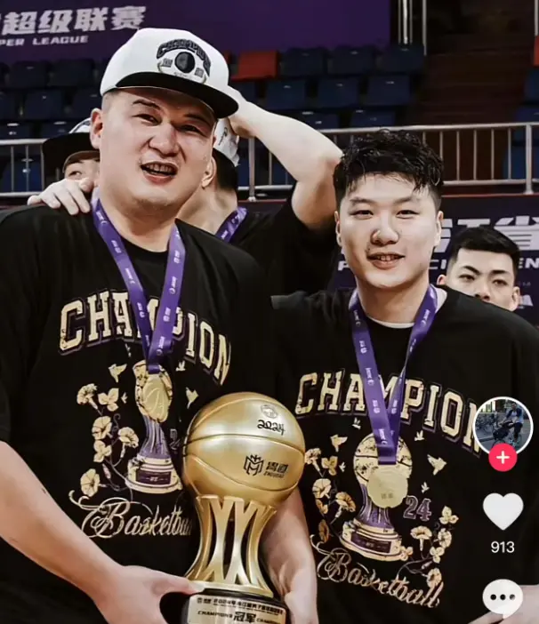 A选秀大会, 女友很漂亮 A选秀大会, 女友很漂亮